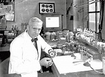 On this day in 1928: Sir Alexander Fleming's accidental drugs ...