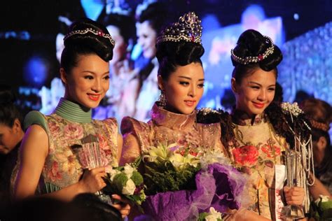 Sashes And Tiarasmiss World China 2013 Wei Wei Yu Winner Gowns