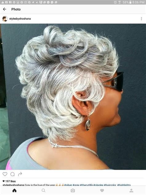 Loving Her Color And Cut Fabulous Short Grey Hair Gorgeous Gray