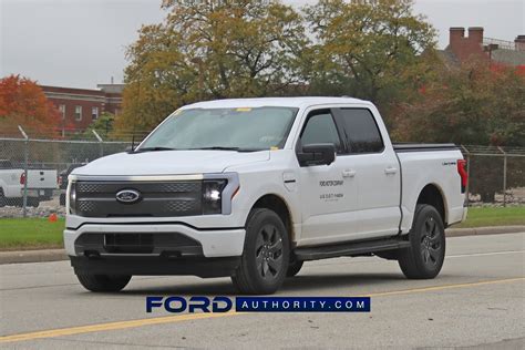 2022 Ford F 150 Lightning Xlt In Oxford White Live Gallery Ford