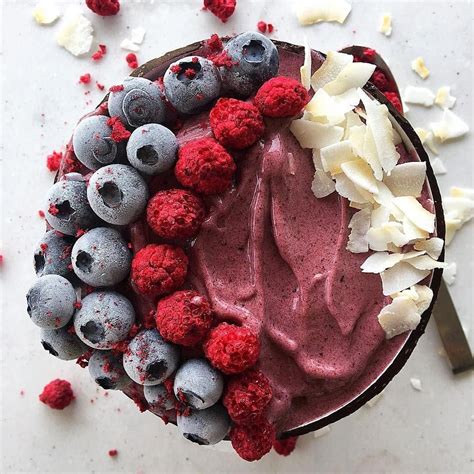 Acaí Smoothie Bowl With Blueberry Raspberry And Coconut Smoothiebowl Smoothie Bowl Recipe