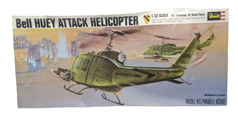 1969 Revell H 259200 Bell Huey Attack Helicopter Us Army 132 Plastic