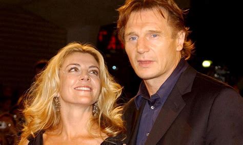 Revista Velvet Liam Neeson El Actor Homenajea A Su Esposa En Sus