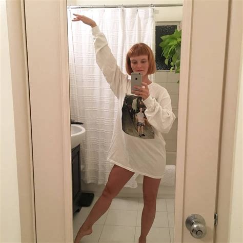 Kacy Hill Picture