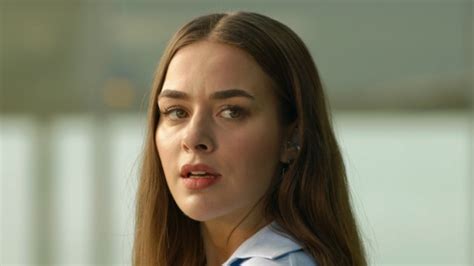 Worse yet, he's the man who broke her heart at university! Cam Tavanlar'ın Leyla'sı Bensu Soral kaç yaşında, aslen nereli, eşi kim? Cam Tavanlar Leyla kimdir?