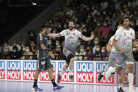 On wednesday, they took revenge; Veszprem écrase Kiel en Ligue des champions - L'Équipe