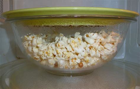 The Only Way To Make Buttered Popcorn In A Bowl Food Hacks Daily