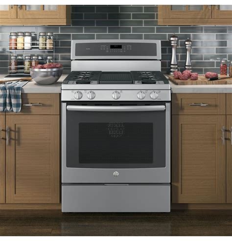 Slide In Vs Freestanding Range Which Stove Is Best For Your Kitchen