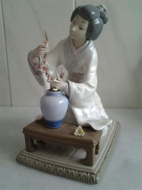 Bastine heart motif stoneware crock with ceramic bird figurines. Pin em Lladro