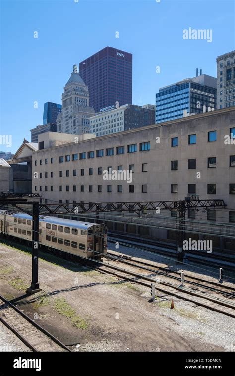 South Shore Line Nictd Train In Downtown Chicago Stock Photo Alamy