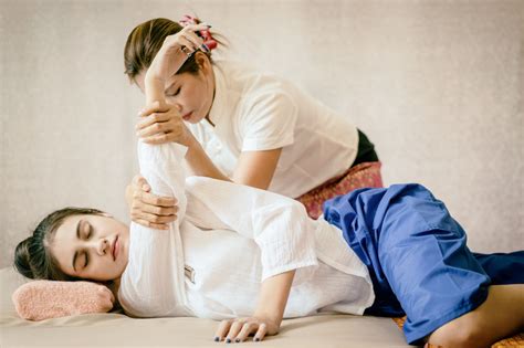Benefits Of Getting A Thai Massage Thai Massage Massage Therapy
