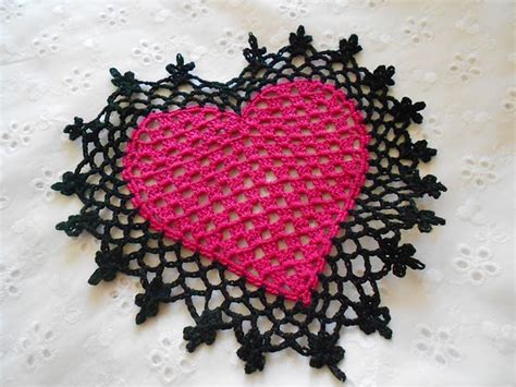 Heart Coaster or Mini Doily -free crochet pattern-