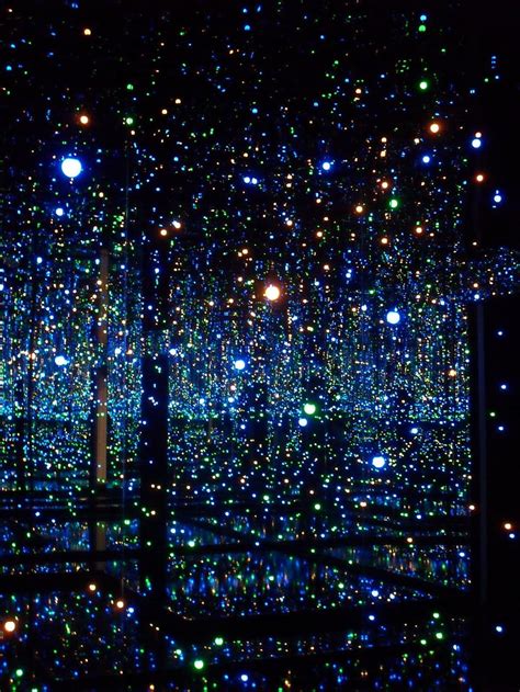 Yayoi Kusama Infinity Mirror Room At Tate Modern The Installation Consisted Of Hundreds Of