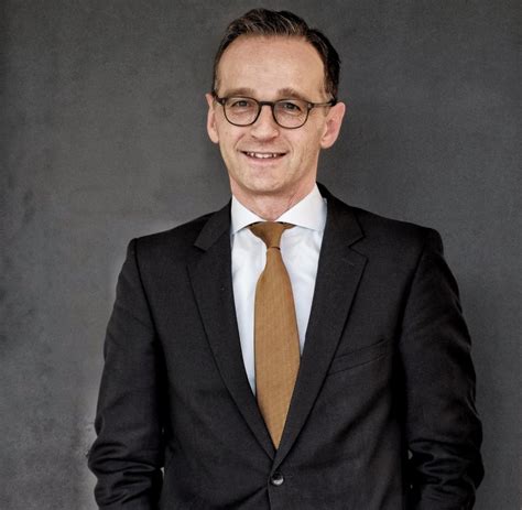 Heiko maas (born 19 september 1966) is a german politician who has served as the minister of foreign affairs in the fourth cabinet of angela merkel since 14 march 2018. Heiko Maas Außenminister : Aussenminister Heiko Maas Ist Reiseweltmeister : Keine zeit, ins amt ...