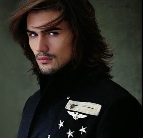 Men With Long Hair Men With Long Hair Photo 32142270