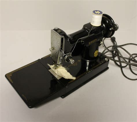Bargain Johns Antiques Singer Featherweight Sewing Machine With Book