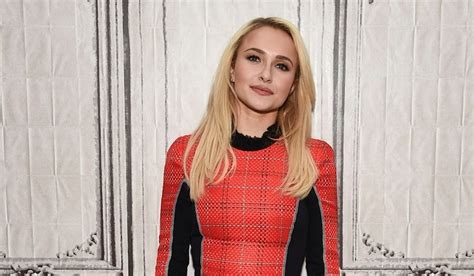 Hayden Panettiere Shows Off New Hair After Criticism Over Tweet In