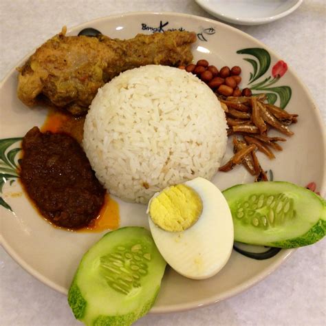 Maybe you would like to learn more about one of these? Nasi lemak bangi kopitiam | Asian recipes, Food, Nasi lemak