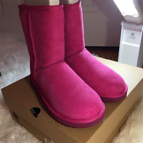 Ugg Australia Hot Pink Classic Short Bootsbooties Size Us 7 Regular M