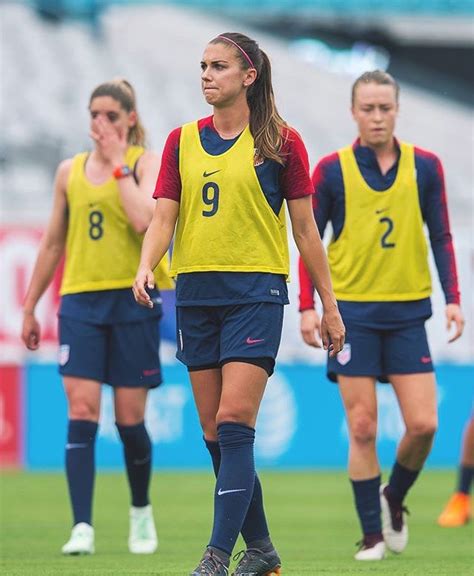 Pin By Madi Stansfield On Alex Morgan Soccer Outfits Soccer Girl