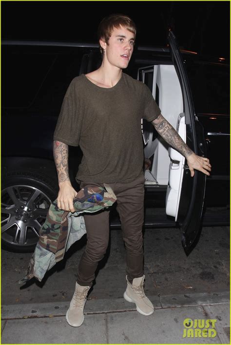justin bieber asks paparazzi why you got to yell at me photo 3825785 justin bieber photos