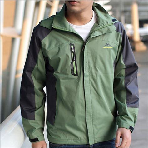 2016 New Spring Autumn Mens Softshell Hiking Jackets Male Outdoor