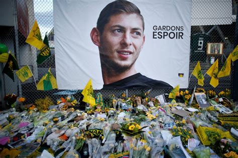 body recovered from plane wreckage identified as soccer player emiliano sala u k police say
