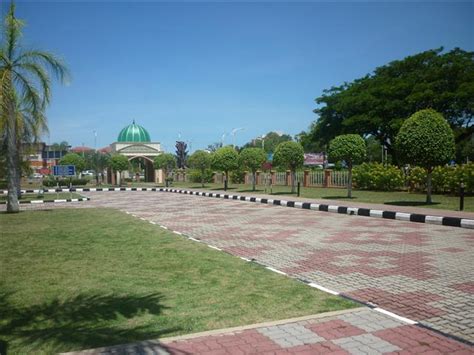 Perbadanan perpustakaan awam terengganu pentadbiran dan sokongan sokongan (n) 1. Blog Pelancongan Terengganu: Perpustakaan Awam Negeri ...