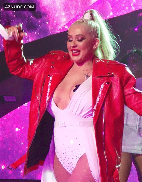 Christina Aguilera Major Wardrobe Malfunction During Her New Years Eve