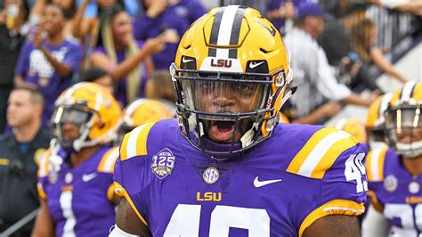 Lsu Lb Travez Moore Opts Out Remainder Of Season