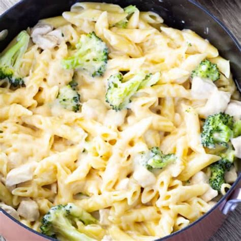 Alfredo Chicken Pasta And Broccoli Mindys Cooking Obsession