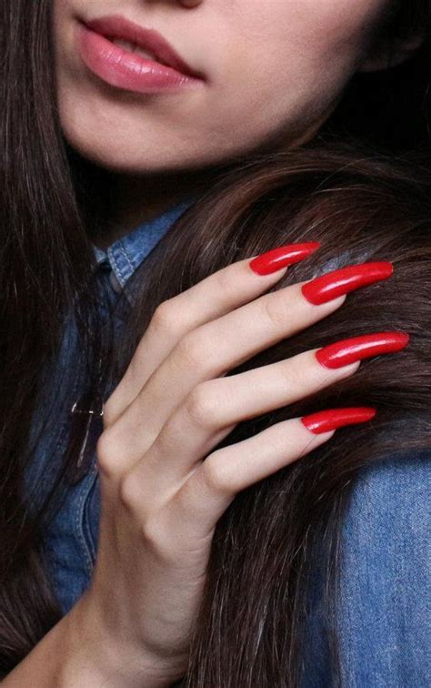 Red Lip Fantasy Длинные ногти Красный маникюр Красивые ногти