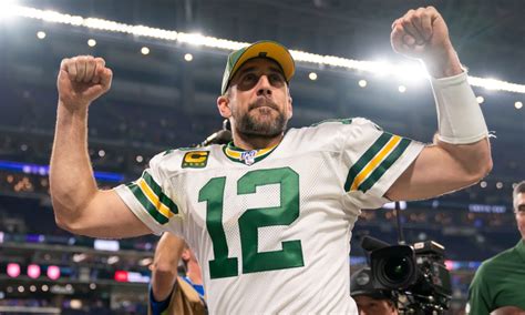 Aaron rodgers — return of the king. Aaron Rodgers Trolls Green Bay Packers Reporter - EssentiallySports