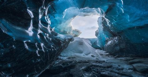 アイスランドの氷の洞窟・アイスケーブ観光情報 Guide To Iceland