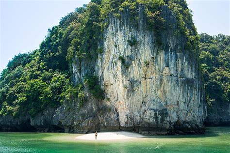 Three Peaches Islets Vietnam Is Awesome