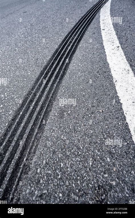 Skid Mark Hi Res Stock Photography And Images Alamy