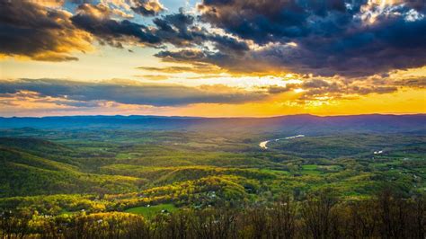 Maybe you would like to learn more about one of these? The Ultimate Shenandoah National Park Travel Guide ...