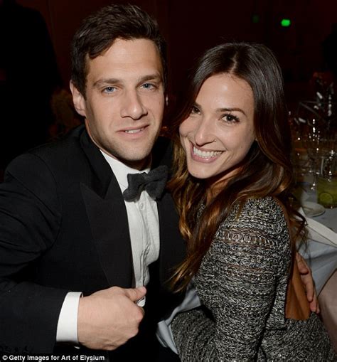 Justin Bartha Engaged To Trainer Lia Smith Daily Mail Online