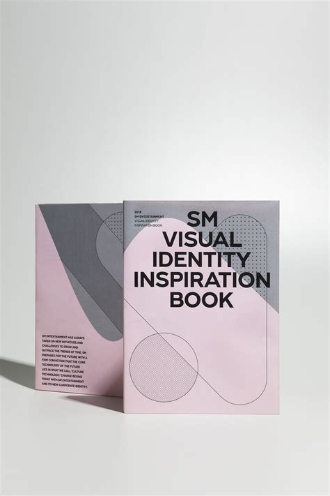 다음 Behance 프로젝트 확인 “sm Visual Identity Inspiration Book” Visual