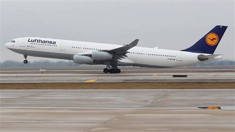 Lufthansa A340 300 Take Off Dtw Youtube