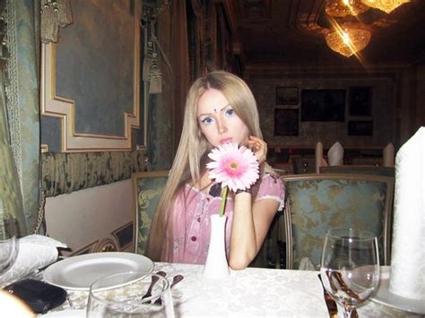 valeria lukyanova outra barbie girl russa do mundo real 55 fotos mdig