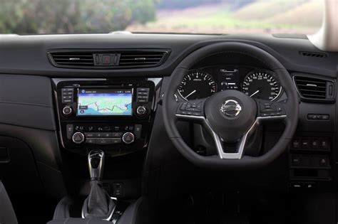 The generous cupholders have their own air supply for cooling or warming your drink, and the central storage cubby under the driver's armrest is large and deep. Updated 2017 Nissan X-Trail gets new stronger diesel ...