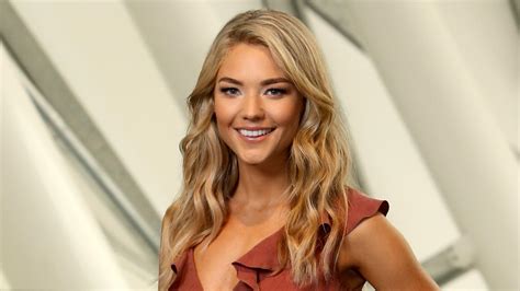 Home And Away Star Sam Frost To Strip Off For Charity Herald Sun