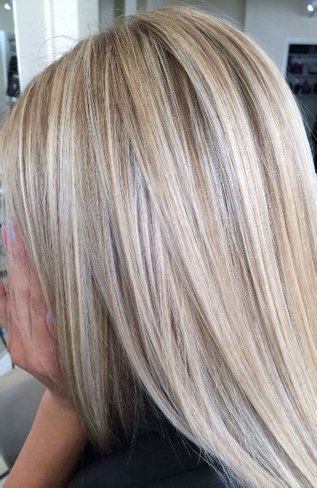 60 best blonde highlights ideas to try in 2023 the trend spotter