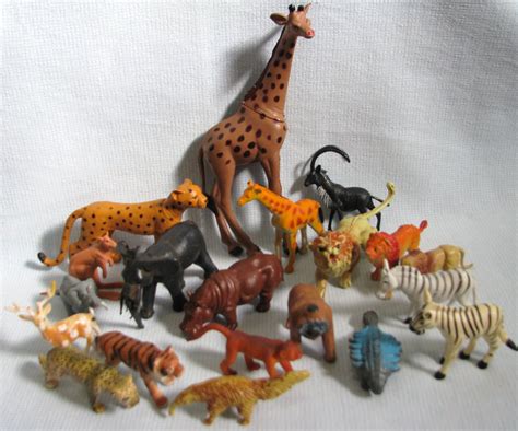 Plastic Jungle Animals 20 Safari Pvc Figures