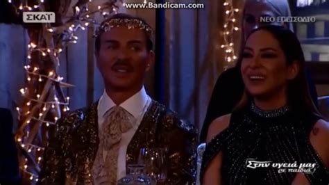 Η πάολα, με τη συνοδεία μόνο ενός πιάνου, σε μια συγκινητική εκτέλεση μάς χαρίζει την «μικρή πατρίδα». ΑΝΤΡΗ ΚΑΡΑΝΤΩΝΗ ΣΤΗΝ ΥΓΕΙΑ ΜΑΣ ΡΕ ΠΑΙΔΙΑ (ΕΡΜΗΝΕΙΕΣ) - YouTube