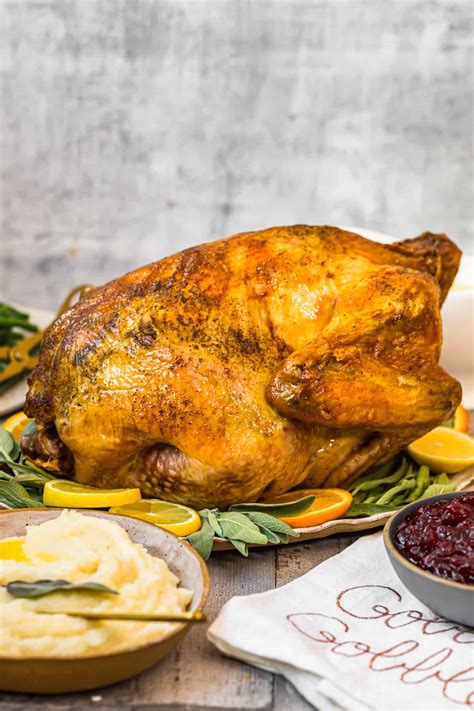 Easy Thanksgiving Turkey Roast Turkey Recipe The Cookie Rookie