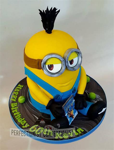 Kevin Gets A Kevin Minion Birthday Cake Decorated Cakesdecor