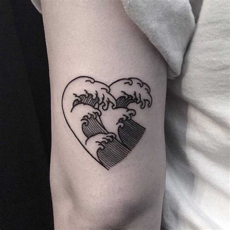 Heart Shaped Wave By Tattooist Yeontaan