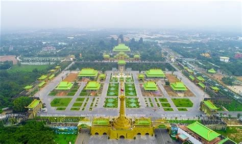 Review biển đại lãnh, hải đăng đại lãnh, nằm ở đâu, có gì để vui chơi, các nhà hàng và quán ăn. Kinh nghiệm ăn chơi tới bến, vui trọn vẹn ở khu du lịch ...